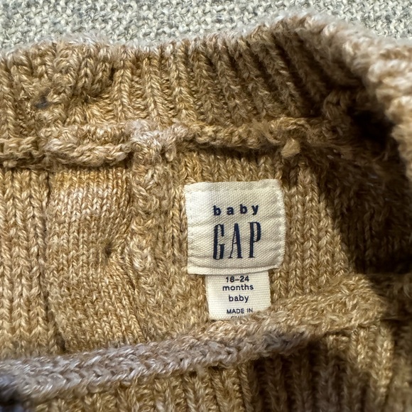 ☆3/$15 --Gap Boys Toddler Beige Cable Knit Sweater Size 18-24 months - Picture 6 of 6